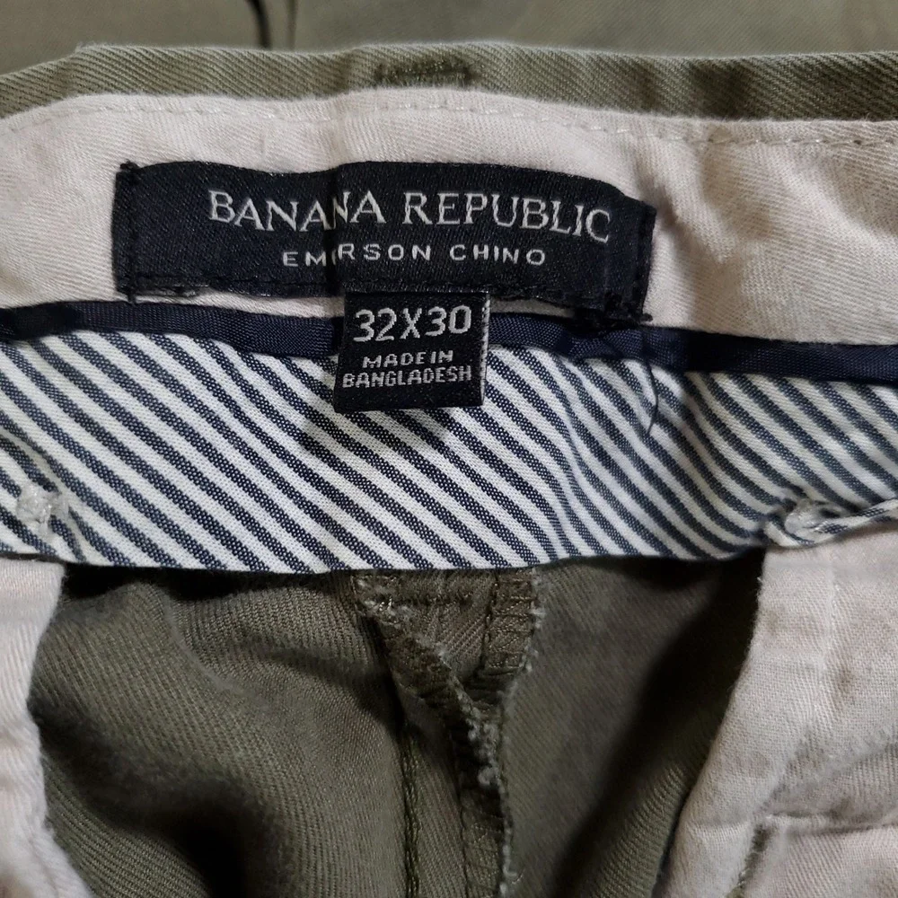 Banana Republic Emerson Chino Pants Mens 32x30 Olive Green Straight Leg Cotton